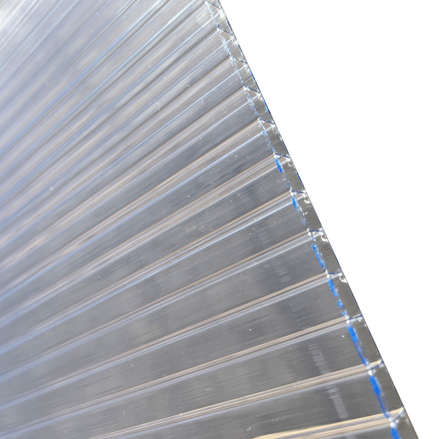 Policarbonato Alveolar 2100 x 5800 x 8 mm Policarbonato Alveolar 2100 x 5800 x 8 mm