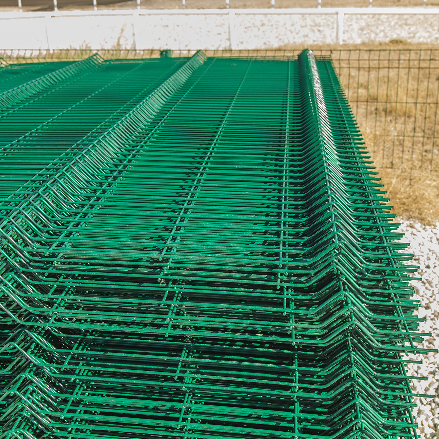 Panel Malla verde 3D galv. 2,4x2,5m (50mmx200mmx4mm) con 4 V